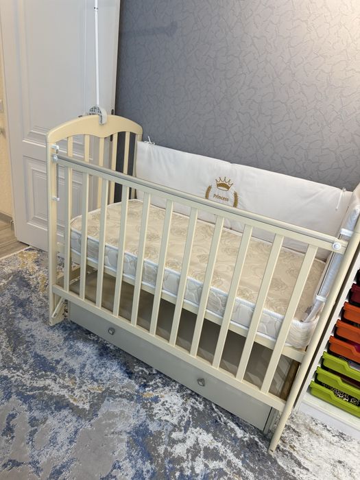 Bolalar kravati sotiladi