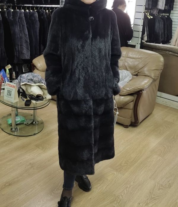 Продам норковую шубу трансформер, цвет графит.