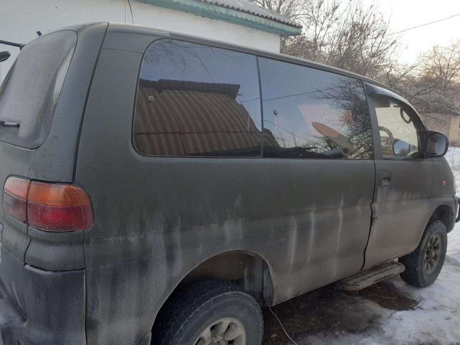 Продам Mitsubishi Delica