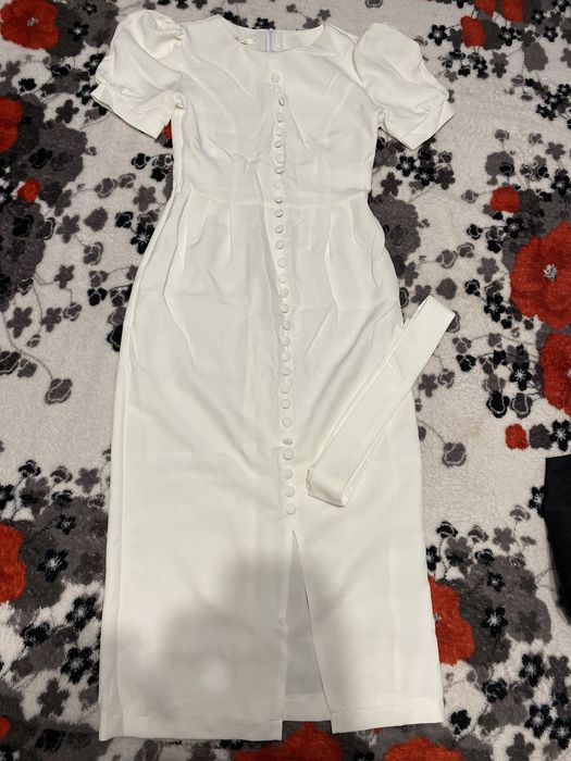 Продаю платья