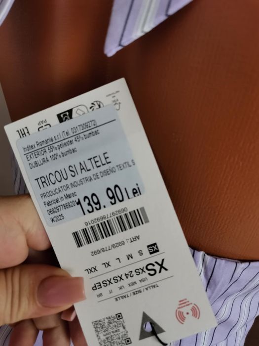 Top vesta cu dungi nou cu eticheta Zara mărime XS