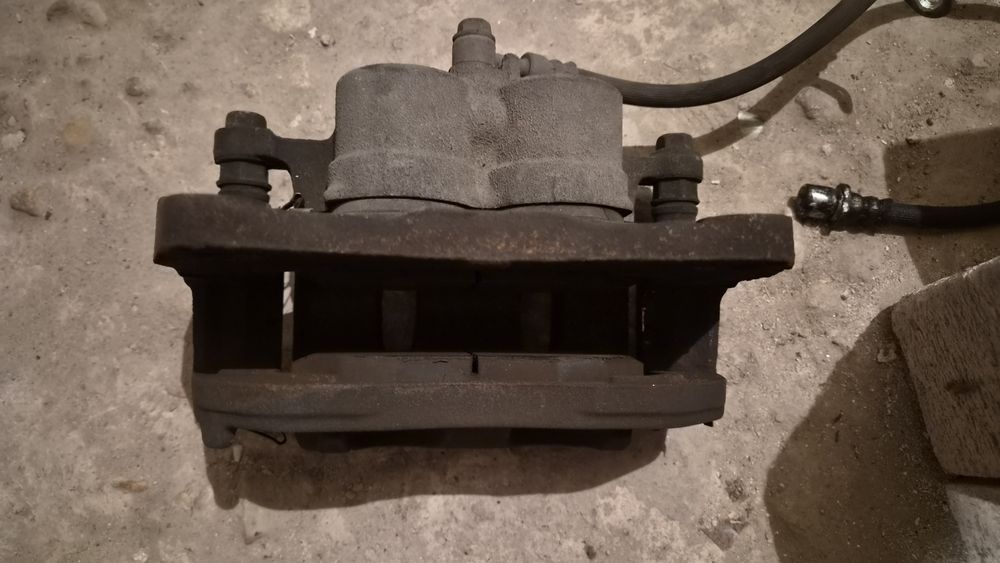 Комплект спирачни апарати за Субару Аутбек Б14 3.6