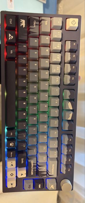 Tastatura mecanica QwertyKey