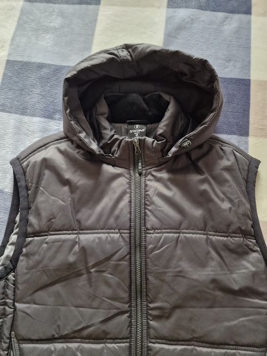 Продам мужскую жилет