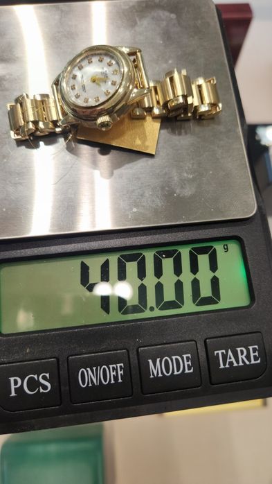 Золотые часы Rolex