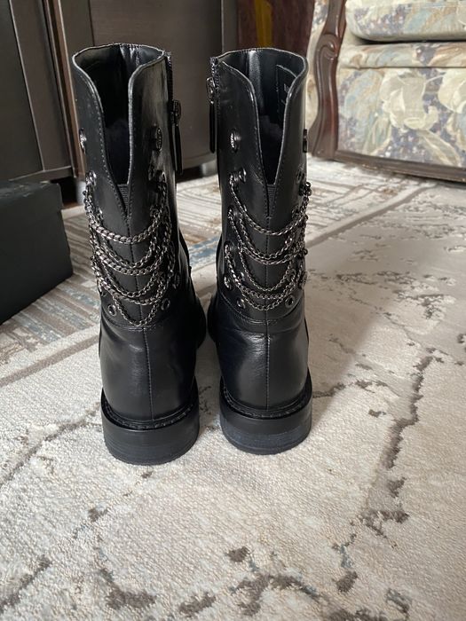 Продам 2 пары зимних сапог