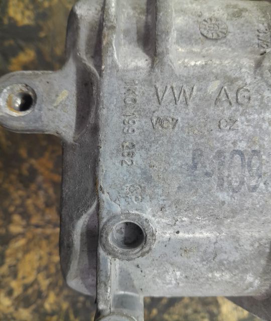 Suport motor 1.2 tsi 1k0199262cp Volkswagen VW Golf 6 seria