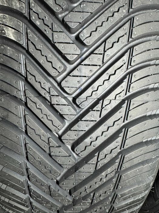 Нови всесезонни гуми -  Hankook H750 Kinergy 4S2 с размер 185/55/R16