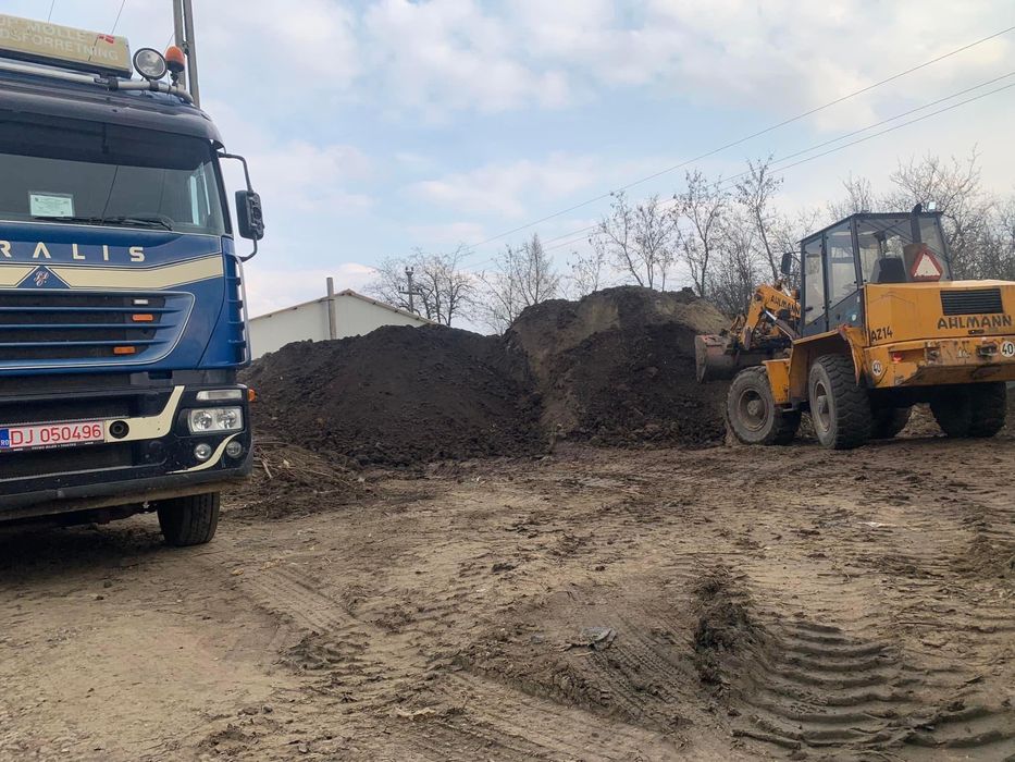 Vindem Pamant  de padure pentru plante si spatii verzi