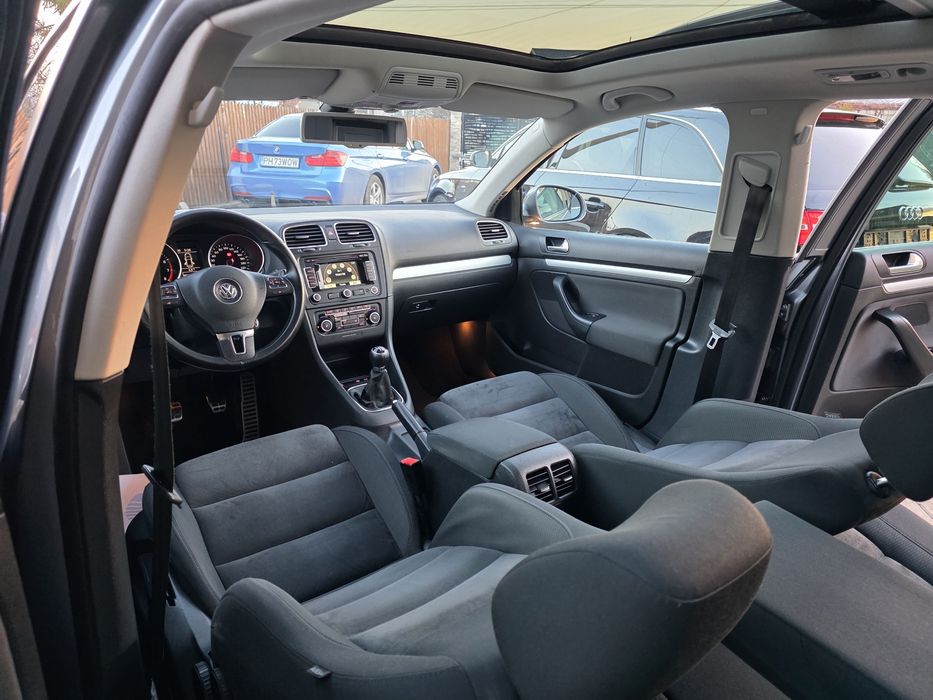 Vw Golf 6*XENON*LED *Navi*Alcantara*Panorama*ParkPilot..