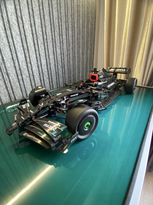 LEGO Technic Mercedes-AMG F1 W14 E Performance 42171 — оригинал