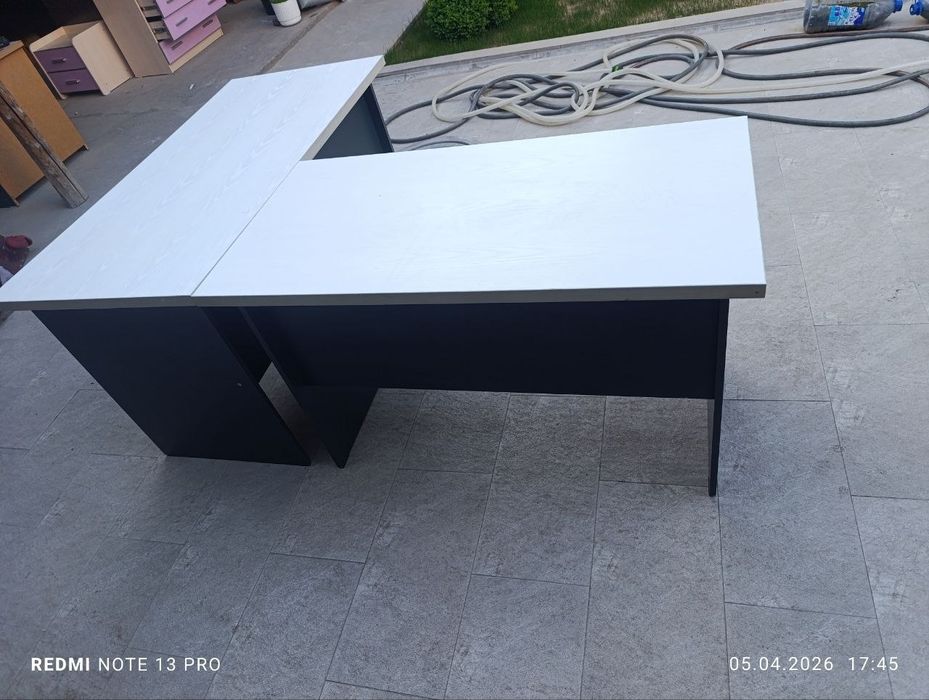 Продам офисный Т образный стол