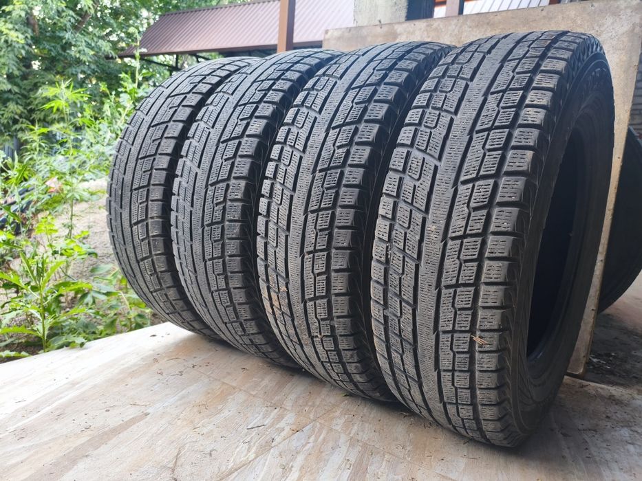 215 70 R16 Комплект 4шт. Зима Yokohama Шины