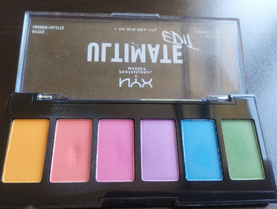 Различни гримове