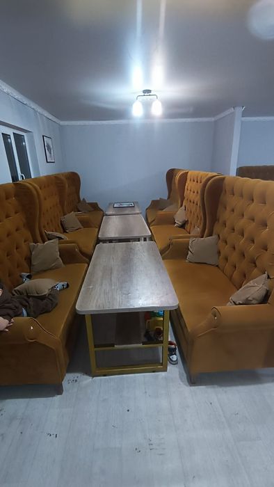 Продам диваны для кафе фастфуда