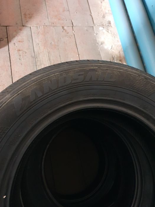 Продам автошины 235/65/17