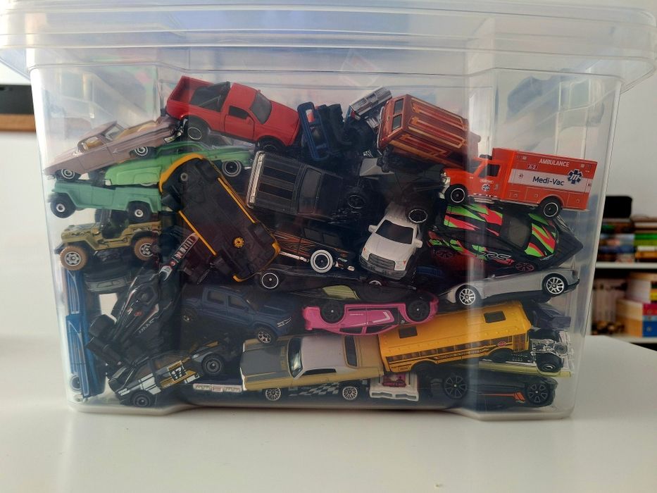 Super Colectie Masinute - 500 bucati alese cu drag - Hot Wheels, Matchbox, Majorette