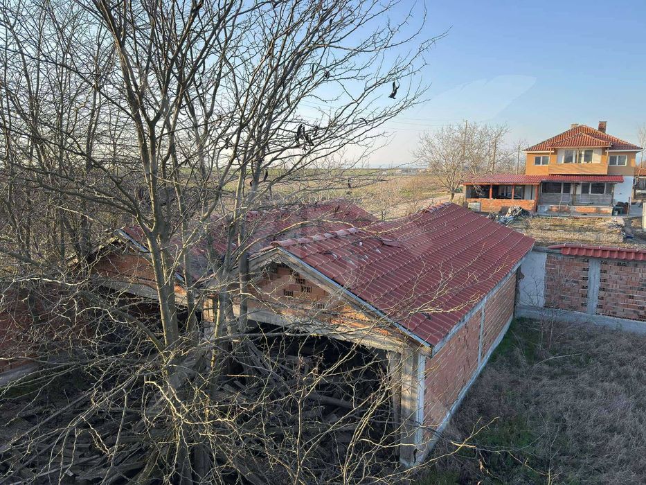 Двуетажна къща в с. Плодовитово - 100943