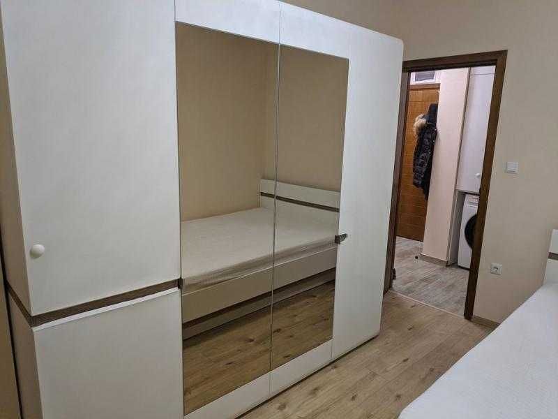 Напълно обзаведен двустаен апартамент в кв. Славейков