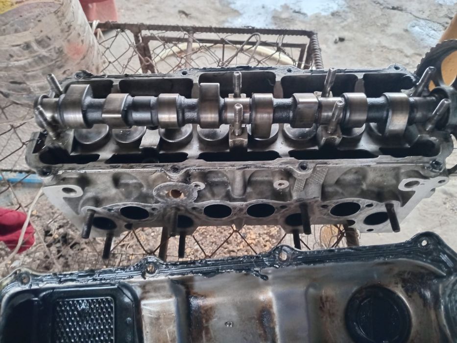 Продам головку двигателя