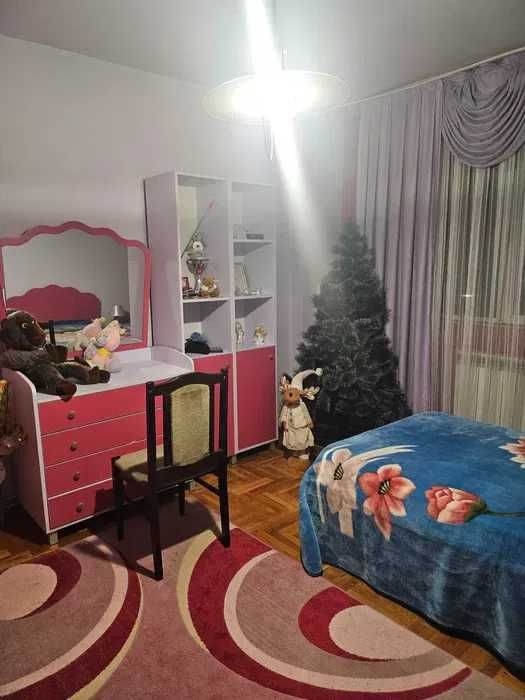 Продава се Тристаен апартамент в Садово - 118 кв.м за 597 €/кв.м - Снимка #4