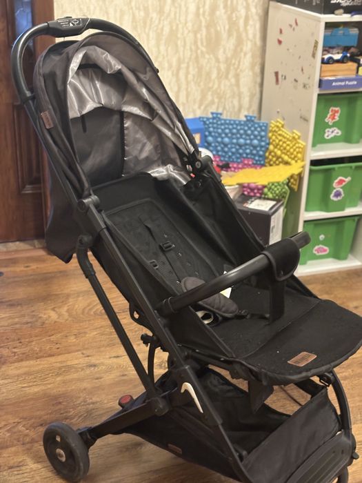 Продам Коляску прогулочную