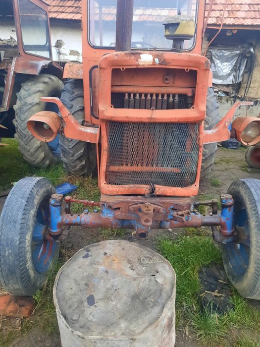 Vând tractor UTB 650 cu frâne duble
