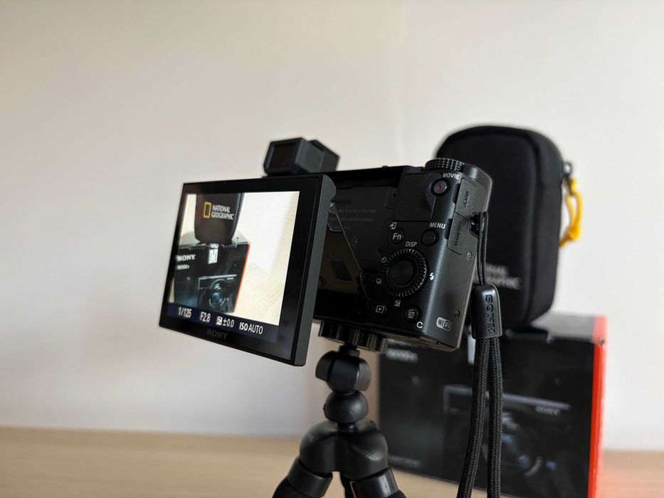 Sony RX100 V Mark 5 | Като нов | Пълен комплект | 4K | ZEISS | Без драскотини