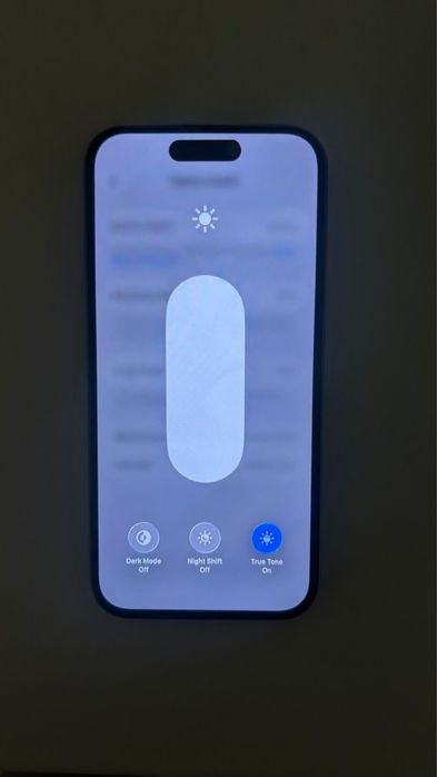 Продам iphone 15 про 256гб