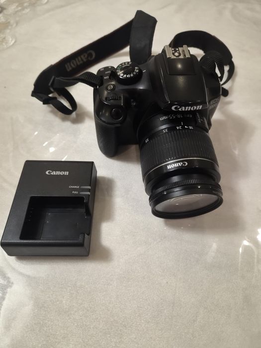 Продаю Canon 1300d с возможностью передачи данных NFC и Wi Fi в хороше