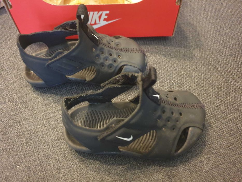 Бебешки/детски сандали Nike 21 номер, черни
