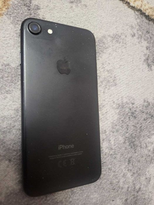 Iphone 7        32GB