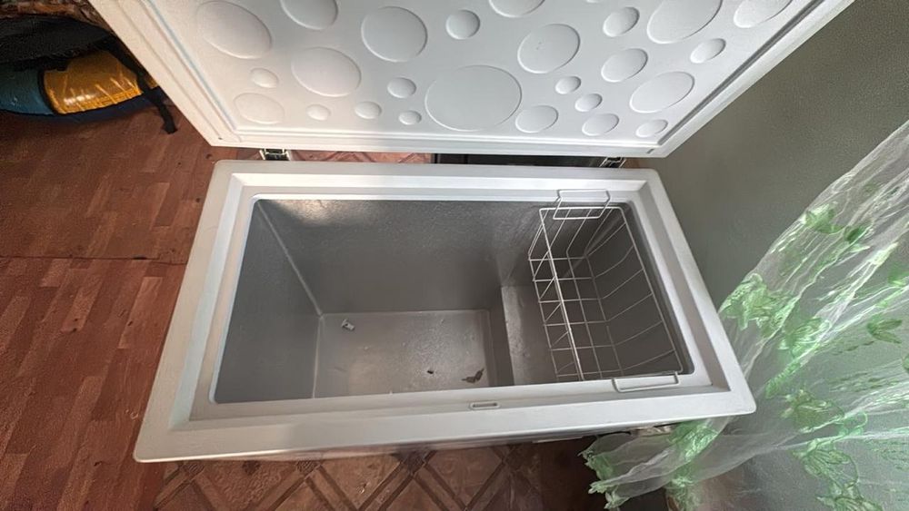 Продам морозильную камеру