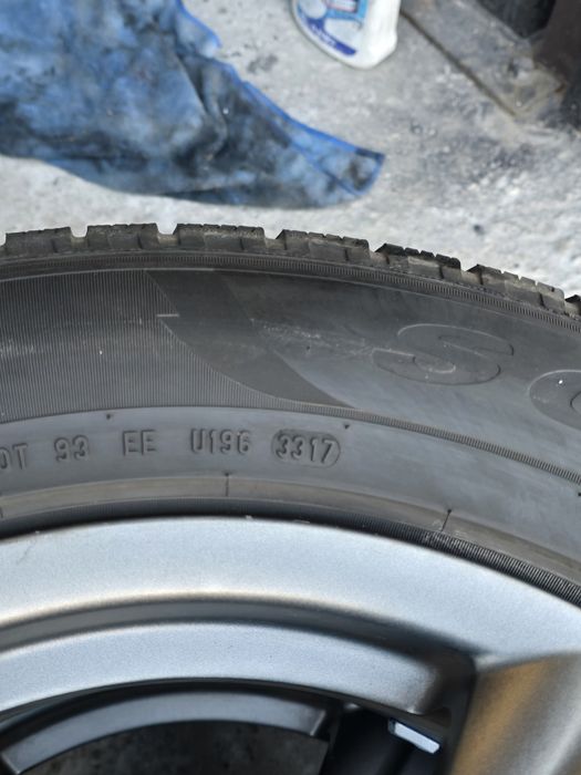 4 Броя 215/65/17 2xFalken 8,2mm 2xPirelli 6,6mm