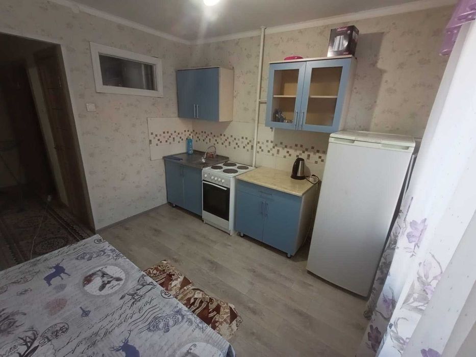 Сдам посуточно 2-комн. в районе "1000 мелочей"