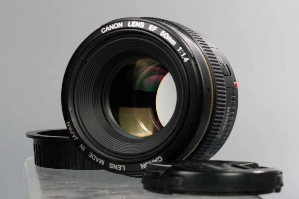 Canon EF 50 f/1.4 USM