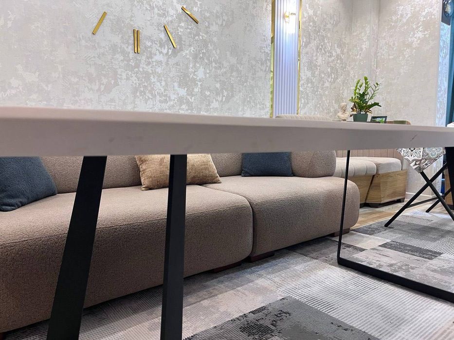 Шикарный Обеденный Стол