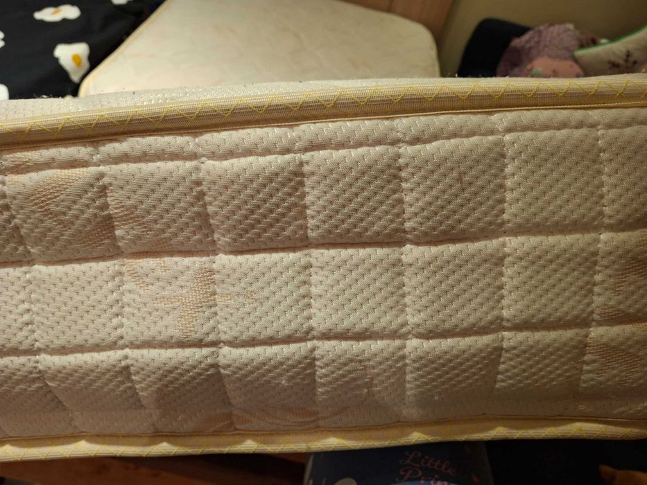 Pat 200×90 cm saltea mică cadou