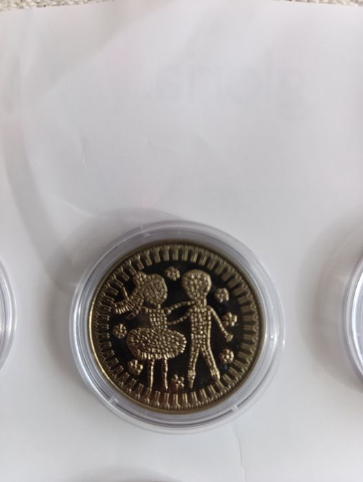 Людмила Живкова 5 лева и цялата Асамблея 5 лева