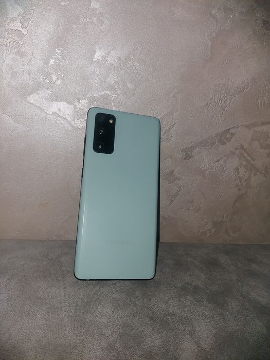 Samsung galaxy s 20 Fe 128/6