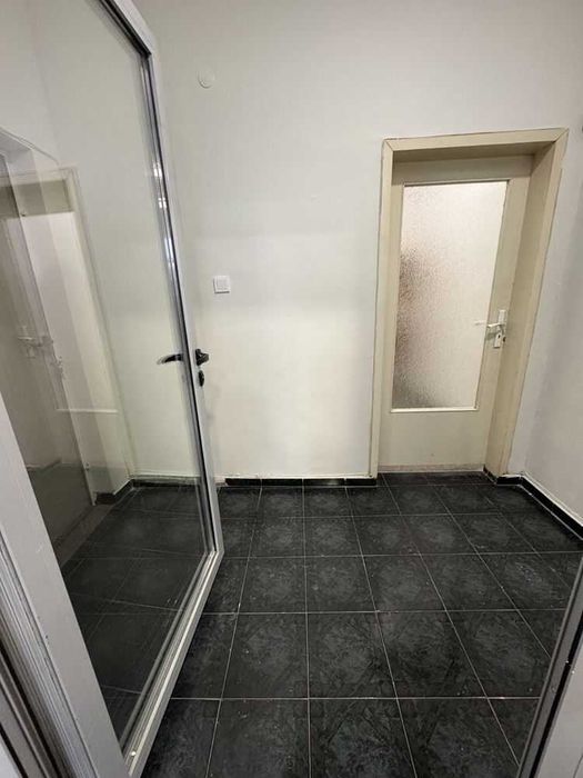 Дава се под наем Магазин в Пловдив, Кършияка - 83 кв.м за 612 € - Снимка #3