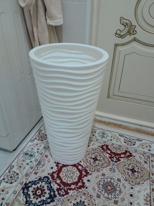 Продам горшок для цветка