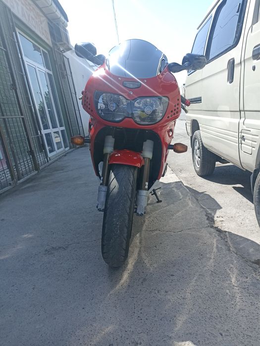 Honda cbr900rr fireblade