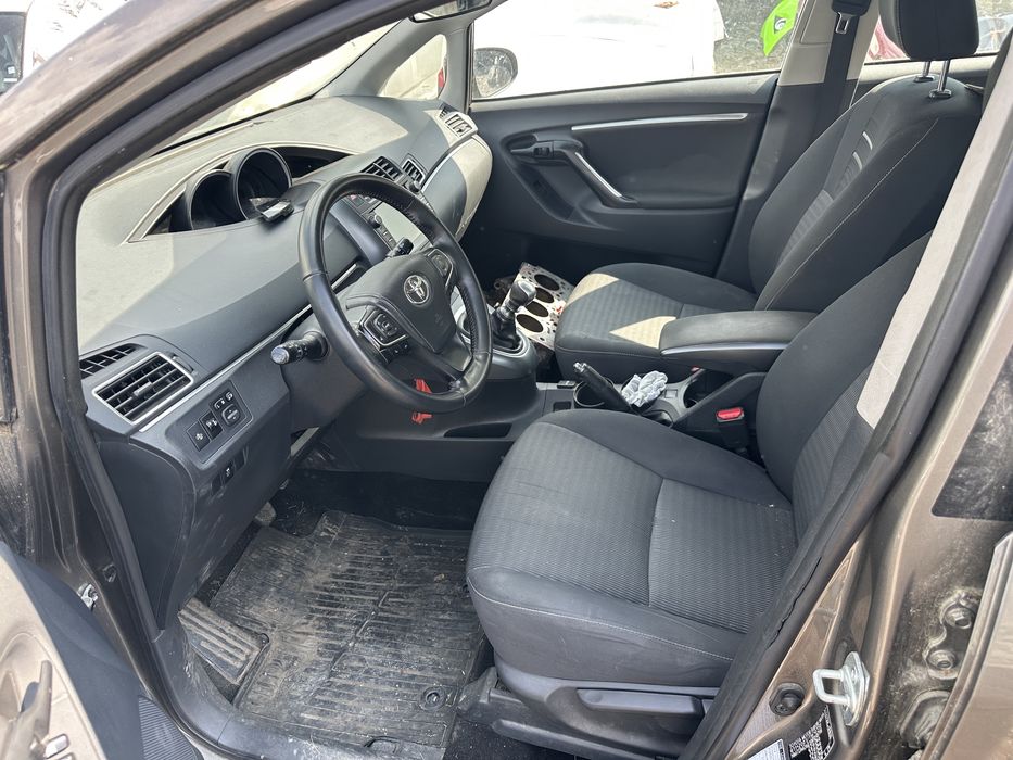 Тойота Версо Toyota Verso 1.6d4d 112кс 2017г На части!