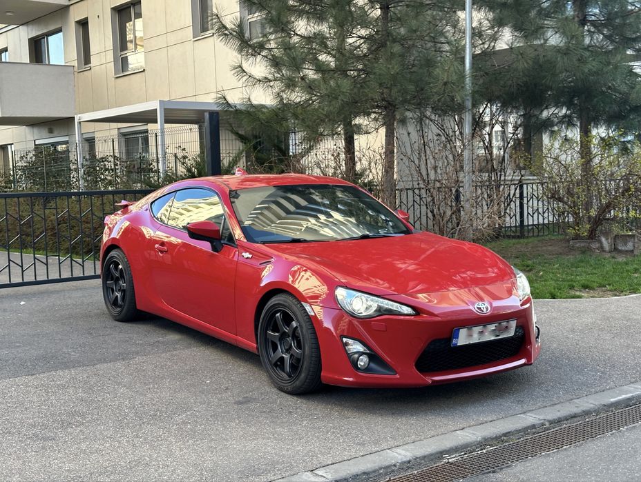 Toyota GT86 2.0, RWD, Manuala, 200cai