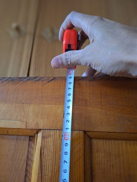 Входной дверь из дерево