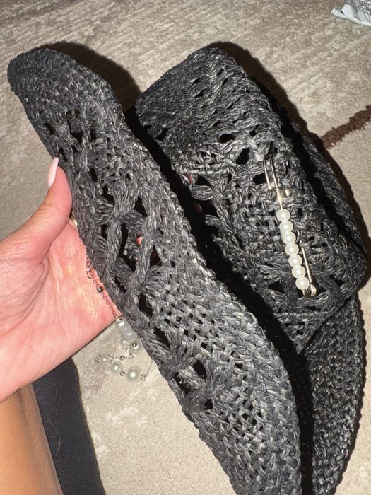 Плетена дамса шапка