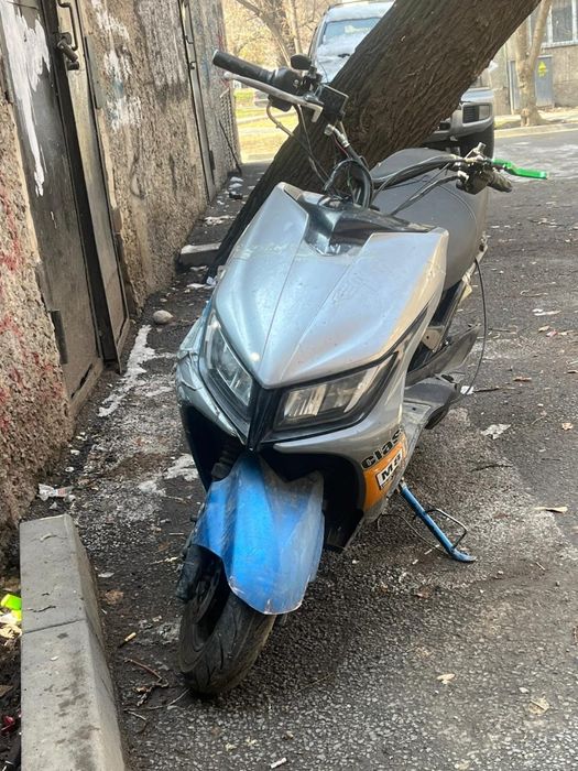 Продам мопед м8 165 куб обмен на айфон