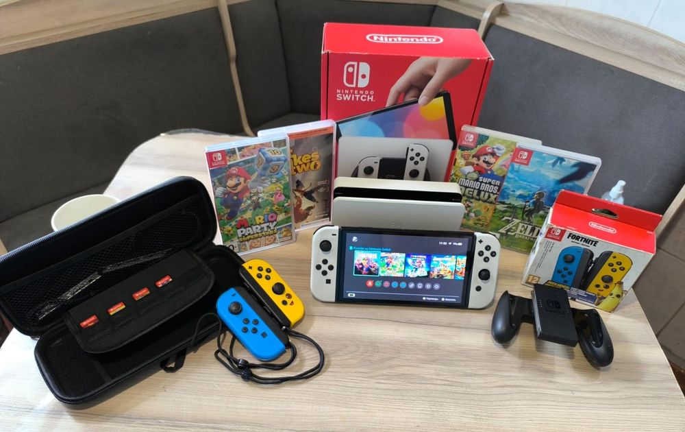Продам Nintendo switch Oled