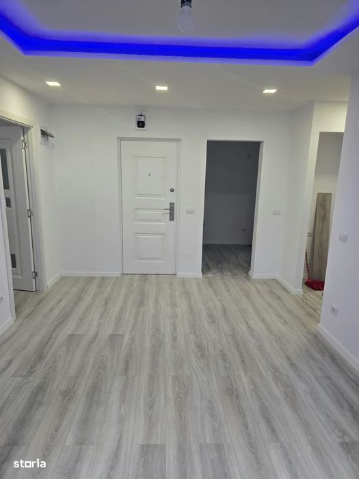 Apartament 3 camere, etaj 1, Carpați 1 — fotografia 1